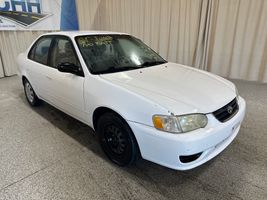 2001 TOYOTA COROLLA LE