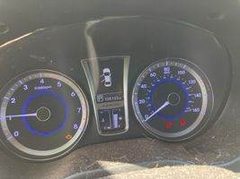 2012 HYUNDAI AZERA 