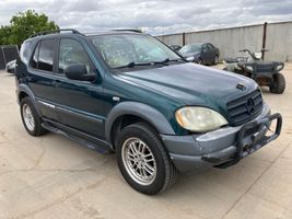 1998 MERCEDES-BENZ M CLASS ML320