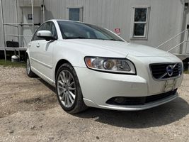 2011 VOLVO S40 