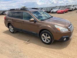 2013 SUBARU OUTBACK LIMITED