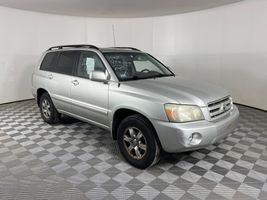 2005 TOYOTA HIGHLANDER 