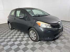 2012 TOYOTA YARIS LE