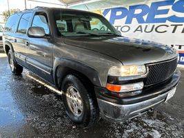 2001 CHEVROLET SUBURBAN 