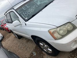 2001 TOYOTA HIGHLANDER 