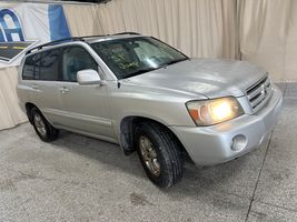 2005 TOYOTA HIGHLANDER BASE