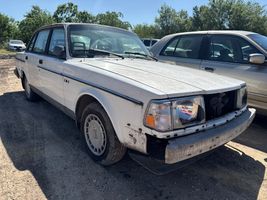 1993 VOLVO 240 