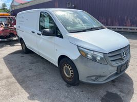 2016 MERCEDES-BENZ METRIS 