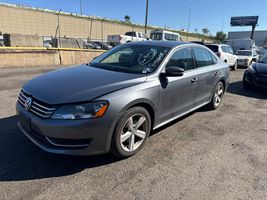 2013 VOLKSWAGEN PASSAT SE