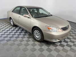 2004 TOYOTA CAMRY XLE