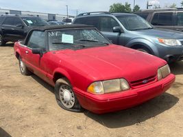 1993 FORD MUSTANG LX