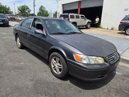 2000 TOYOTA CAMRY LE
