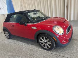 2013 MINI COOPER S