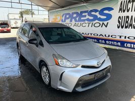 2016 TOYOTA PRIUS V 