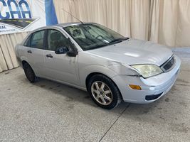 2005 FORD FOCUS 