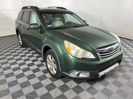 2010 SUBARU OUTBACK LIMITED