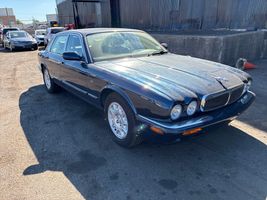 2002 JAGUAR XJ XJ8