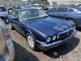 2002 JAGUAR XJ XJ8