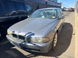 2002 BMW 5-SERIES 525I