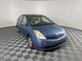 2004 TOYOTA PRIUS 