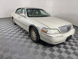 2007 LINCOLN TOWN CAR SIGNATURE
