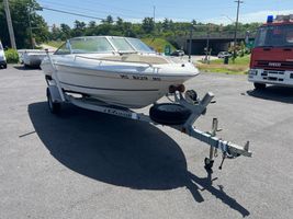 1998 SEA RAY 18' POWER BOAT 