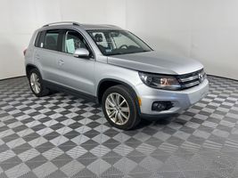 2014 VOLKSWAGEN TIGUAN SE