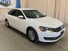 2015 VOLKSWAGEN PASSAT S