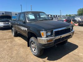 1992 TOYOTA PICKUP DLX