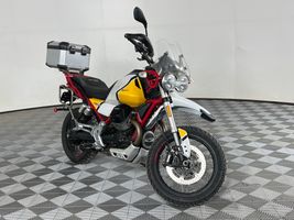 2020 MOTO GUZZI V85TTA 