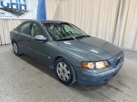 2001 VOLVO S60 T5