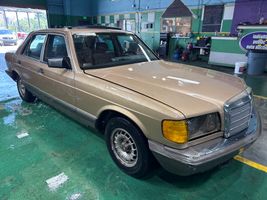 1984 MERCEDES-BENZ 300 SERIES