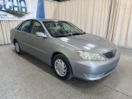 2005 TOYOTA CAMRY 