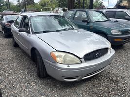 2004 FORD TAURUS SE