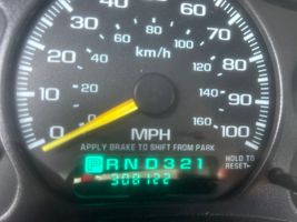 2001 CHEVROLET TAHOE 