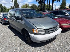 1998 TOYOTA SIENNA CE