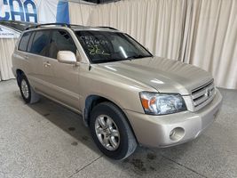 2006 TOYOTA HIGHLANDER 