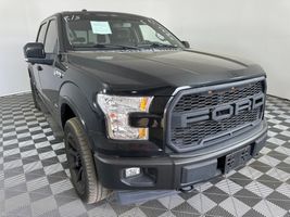 2017 FORD F150 LARIAT