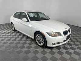 2011 BMW 3-SERIES 335XI