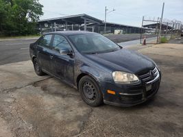 2010 VOLKSWAGEN JETTA 