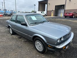 1986 BMW 3-SERIES 
