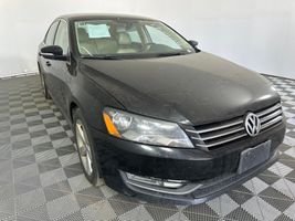 2015 VOLKSWAGEN PASSAT LIMITED EDITION