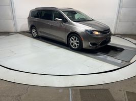 2017 CHRYSLER PACIFICA TOURING L