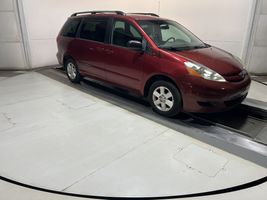 2006 TOYOTA SIENNA 