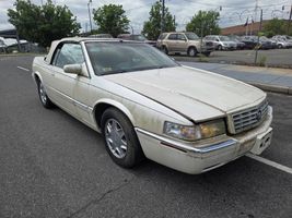 2001 CADILLAC ELDORADO ESC