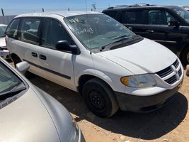 2005 DODGE CARAVAN SE
