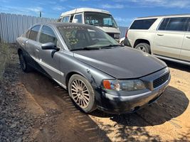2004 VOLVO S60 BASE