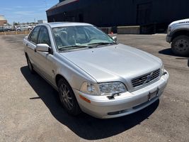 2004 VOLVO S40 BASE