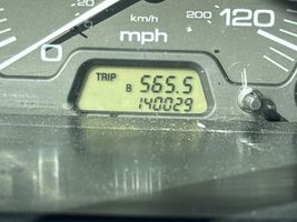 1998 ISUZU OASIS S