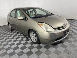 2005 TOYOTA PRIUS 